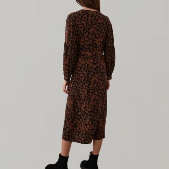 Rails Fabian V Neck Long Sleeve Midi Dress Belt Womens Medium Brown Black Floral - Picture 3 of 15